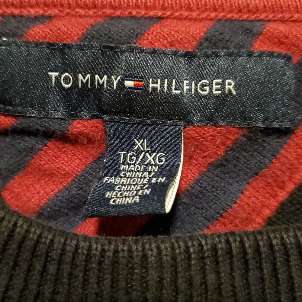 Tommy Hilfiger Men's Navy Blue Pullover Sweater - Size XL
